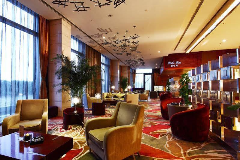 Howard Johnson Plaza Lingang Shanghai Nanhui Екстер'єр фото