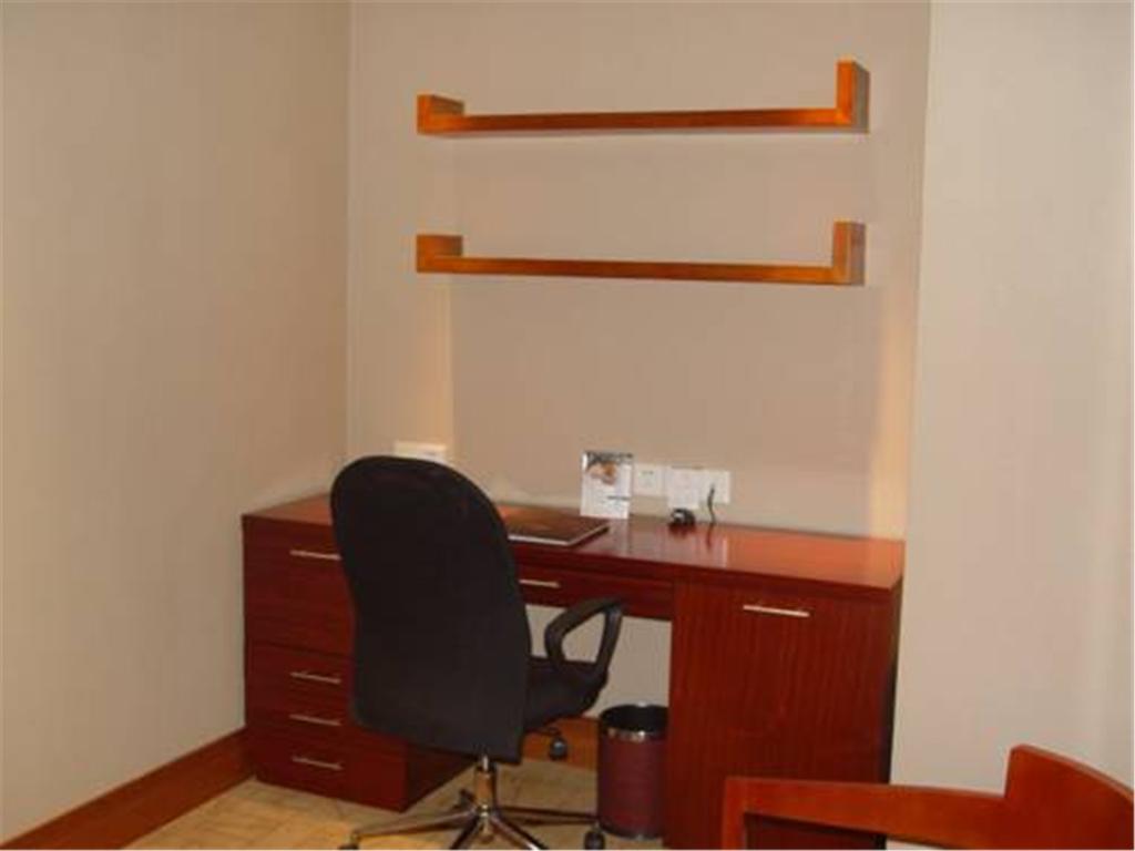 Howard Johnson Plaza Lingang Shanghai Nanhui Екстер'єр фото