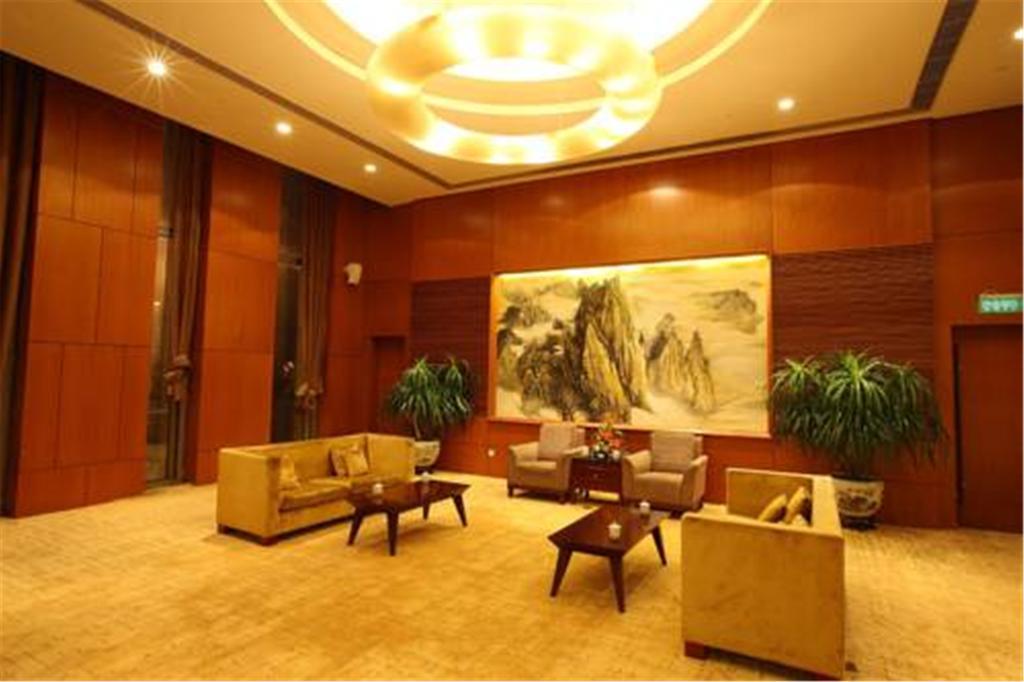 Howard Johnson Plaza Lingang Shanghai Nanhui Екстер'єр фото